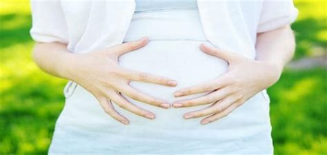 أسباب صدور صوت فقاعات في بطن الحامل